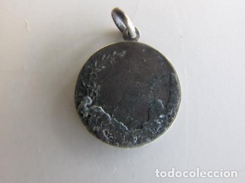 Antig&uuml;edades: Medalla plata Jes&uacute;s del Gran Poder. - Foto 2