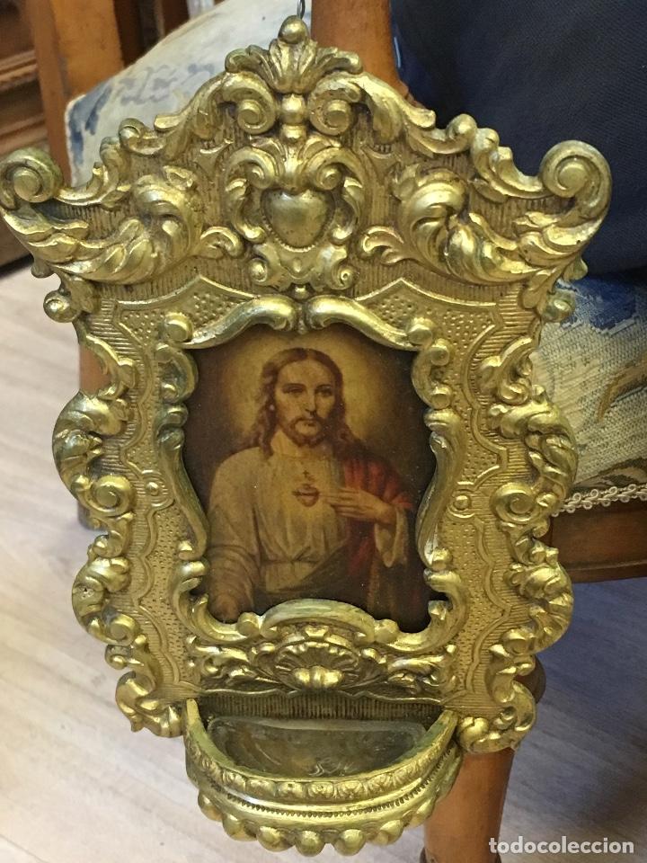 Antig&uuml;edades: Aguabenditera de bronce - Foto 2