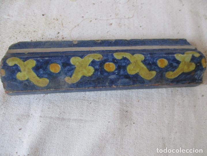Antig&uuml;edades: Azulejo alizar Triana - Foto 2