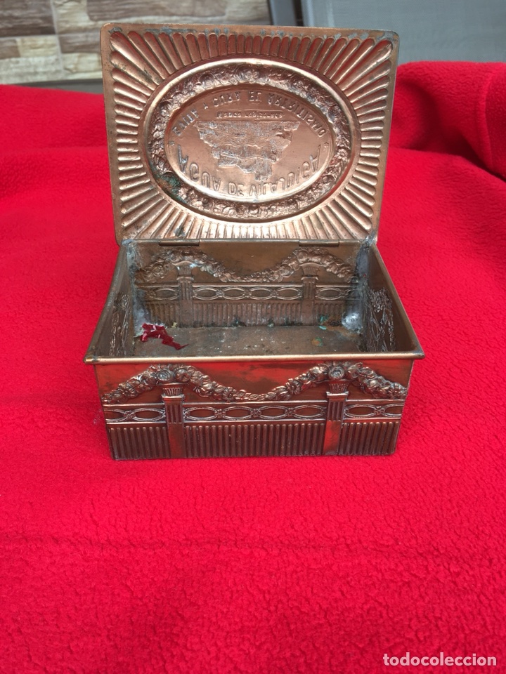 Antig&uuml;edades: CAJA DE METAL BRONCEADO - Foto 2