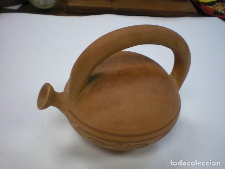Antig&uuml;edades: barro tipo semi botijo dmax 14cm h13cm