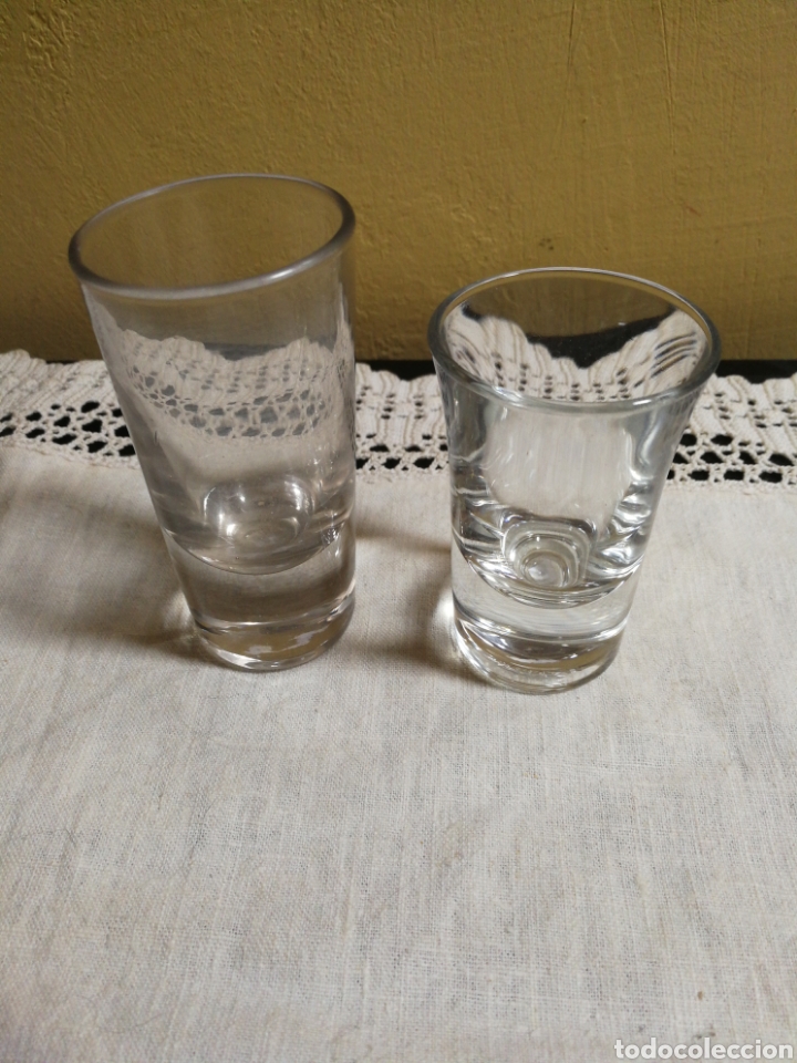 Antig&uuml;edades: VASOS DE CHUPITO - Foto 1