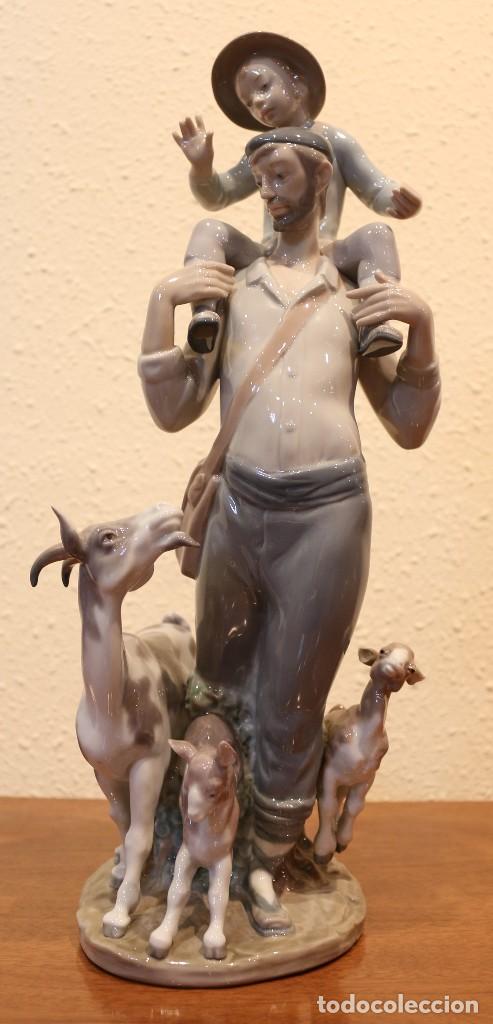 Antig&uuml;edades: Cabrero y ni&ntilde;o (Figura de Lladr&oacute;) - Foto 1