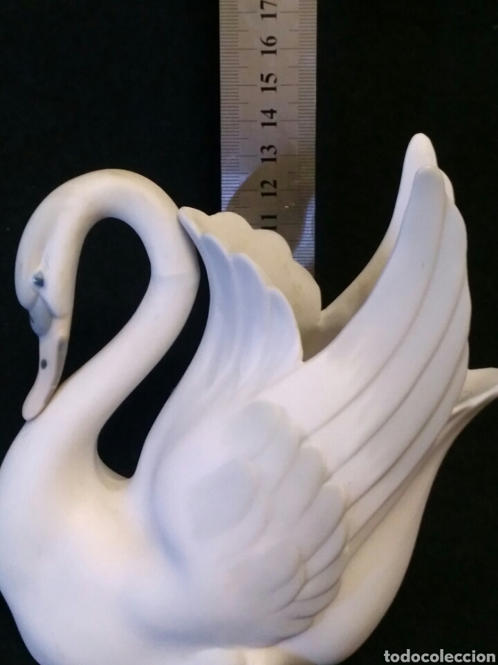 Antig&uuml;edades: Cisne de biscuit made in Spain - Foto 6