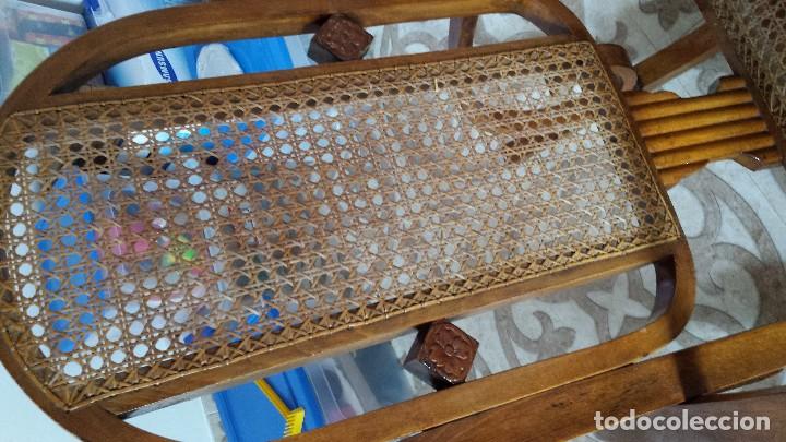 Antig&uuml;edades: Antigua mecedora estilo tonet - Foto 5