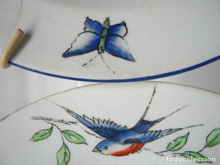 Antig&uuml;edades: Antigua pareja de platos Palissy - Golondrinas y mariposas