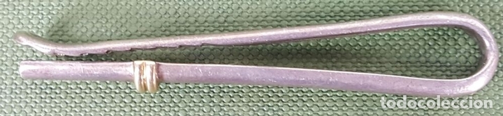 Antig&uuml;edades: PINZA DE CORBATA DE PLATA PUNZONADA. CIRCA 1960. - Foto 2