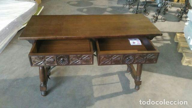 Antig&uuml;edades: MESA C&Oacute;MODA ANTIGUA EN MADERA - Foto 1
