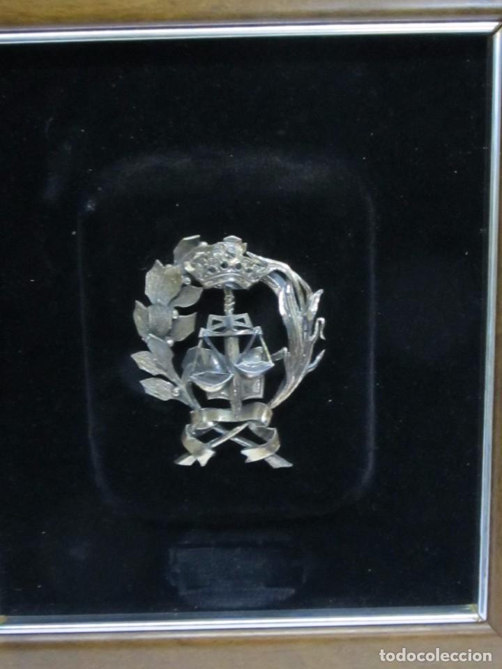 Antig&uuml;edades: CUADRO CON ESCUDO DE LA JUSTICIA, DE PLATA - Foto 2
