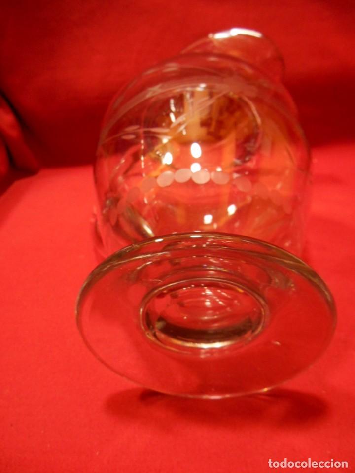 Antig&uuml;edades: IMPECABLE JARRA DE AGUA DE CRISTAL GRABADA A LA RUEDA - Foto 6