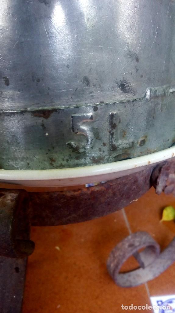 Antig&uuml;edades: c&aacute;ntara de leche lechera - Foto 7