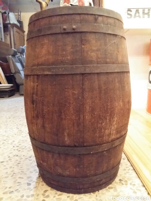 Antig&uuml;edades: Bota de roble grande antigua - Foto 1