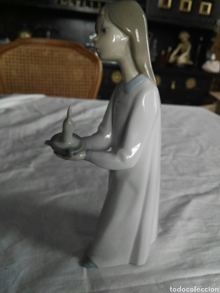 Antig&uuml;edades: Figura lladro ni&ntilde;a con espelmatorio - Foto 2