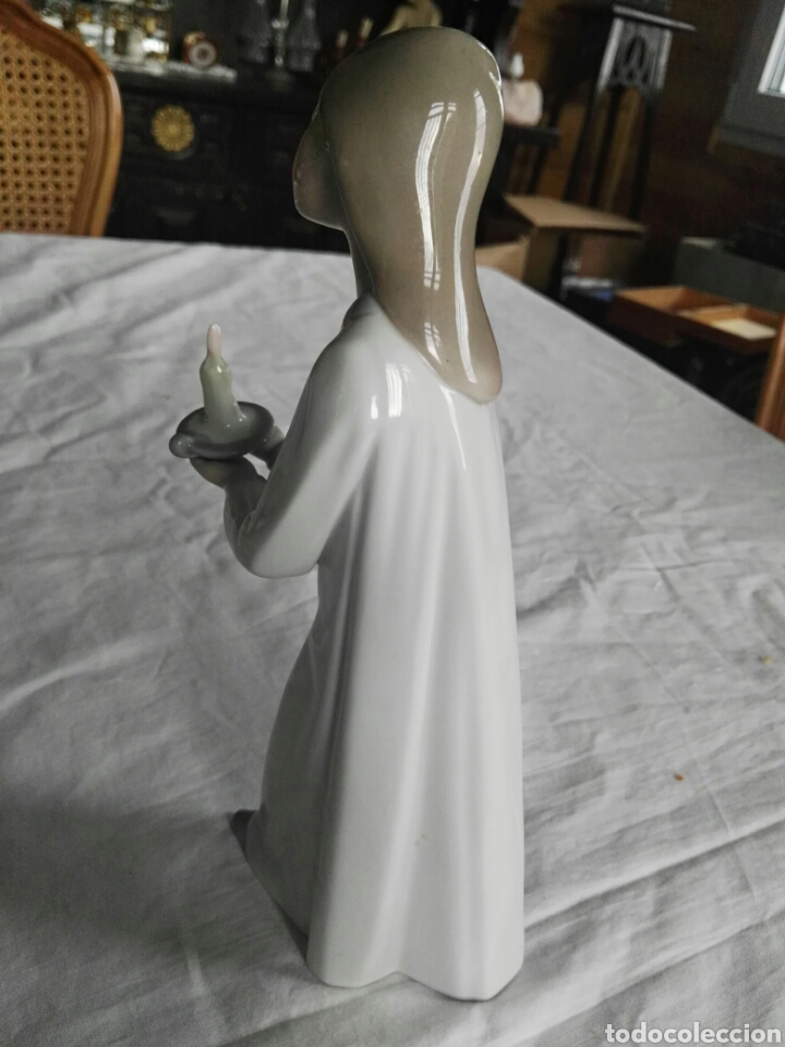 Antig&uuml;edades: Figura lladro ni&ntilde;a con espelmatorio - Foto 4