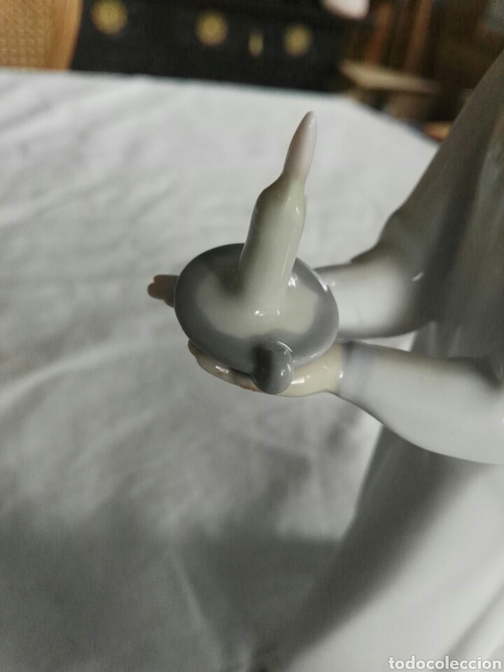 Antig&uuml;edades: Figura lladro ni&ntilde;a con espelmatorio - Foto 7