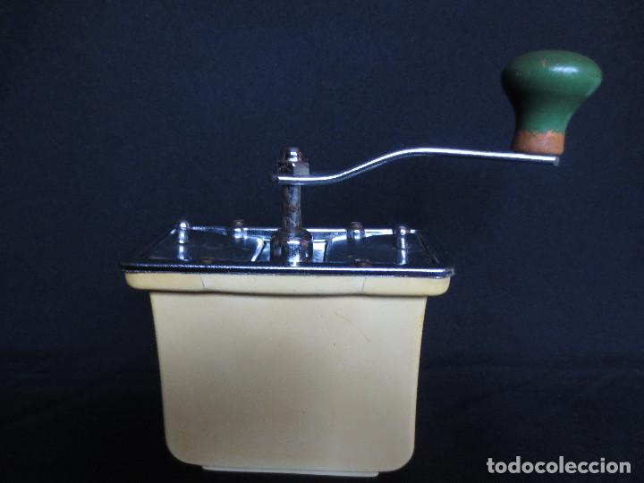 Antig&uuml;edades: MOLINILLO DE CAFE DE LA MARCA PEDE MODELO UNIQUE - Foto 2