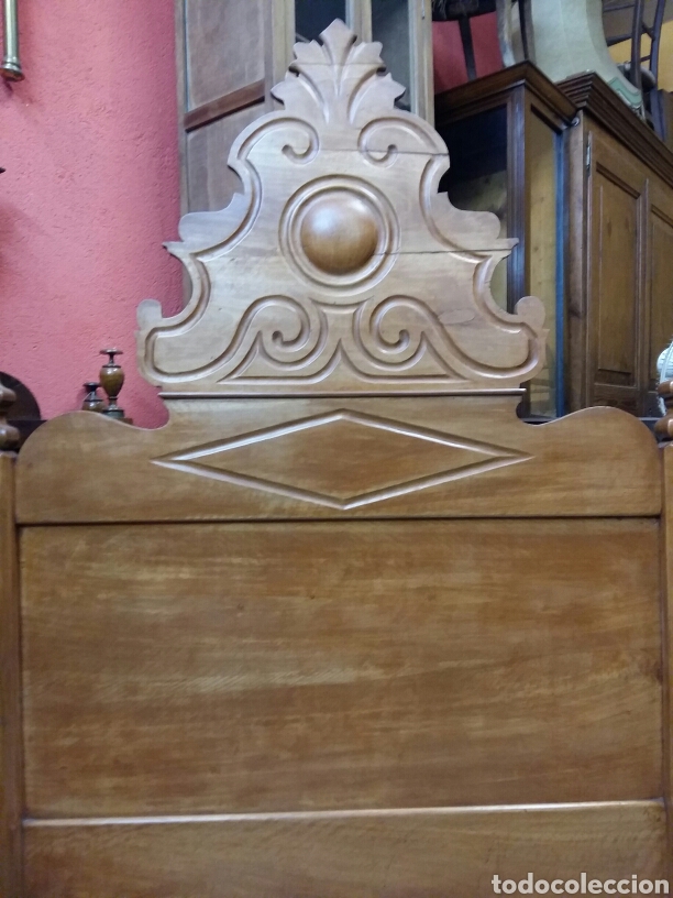 Antig&uuml;edades: Cama r&uacute;stica antigua - Foto 4
