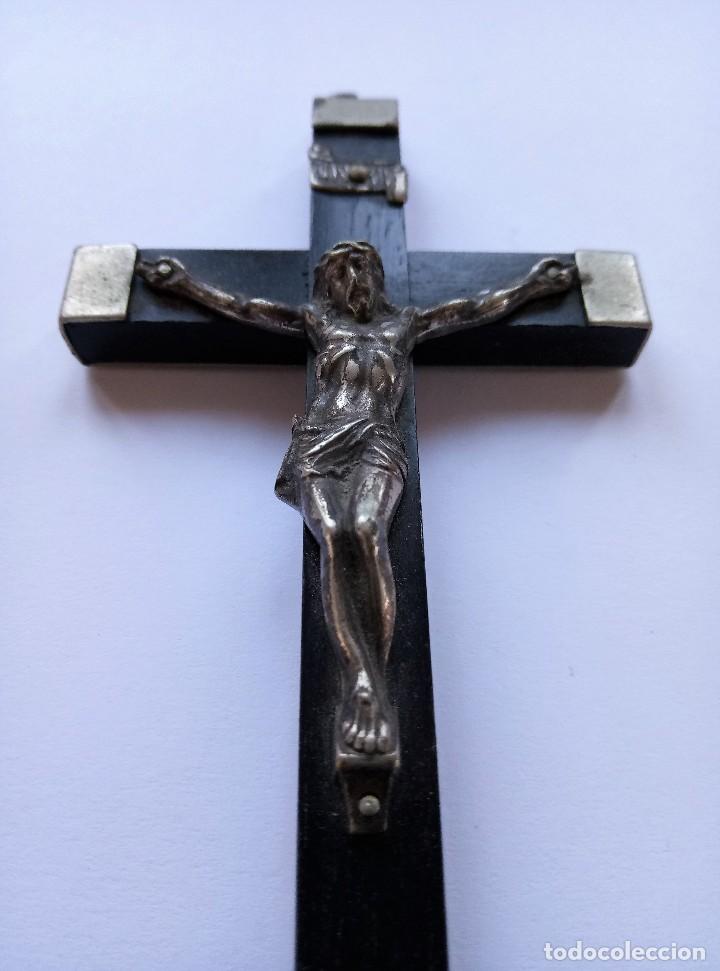 Antig&uuml;edades: Cruz en negro y metal - Foto 3