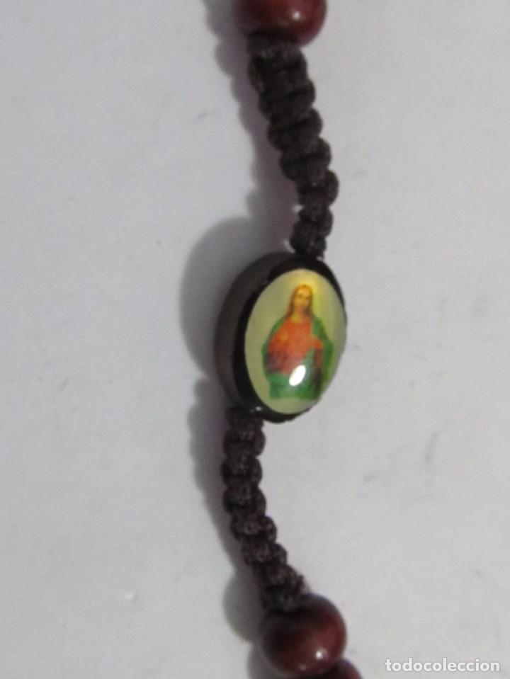 Antig&uuml;edades: ROSARIO DE MADERA CON BONITOS ESMALTES (65 cm.) - Foto 5