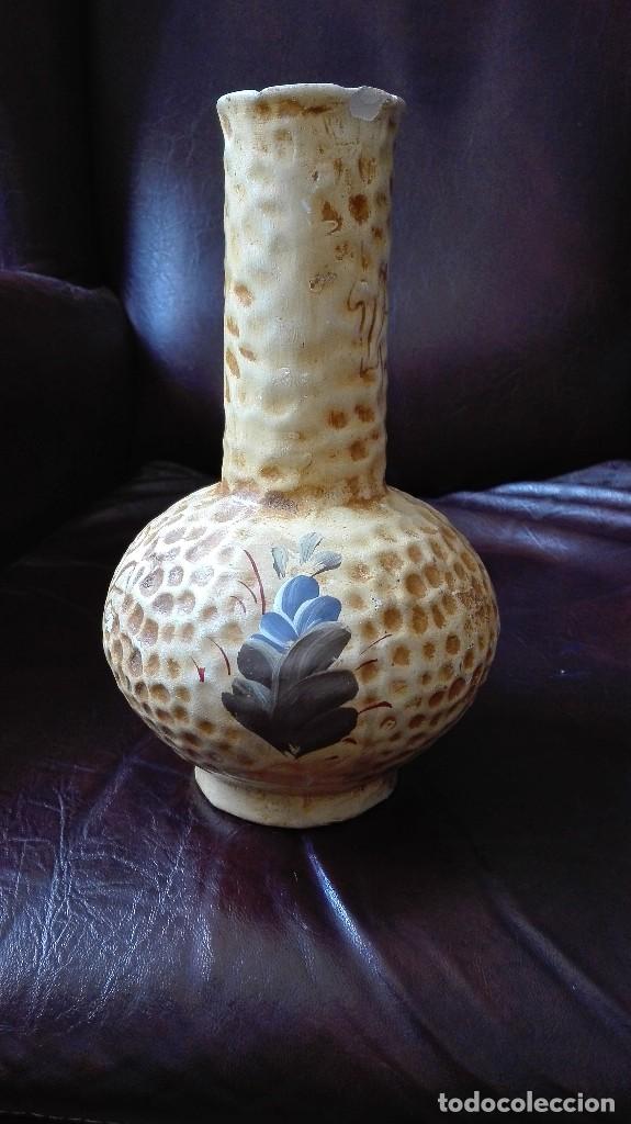 Antig&uuml;edades: Florero de cer&aacute;mica. - Foto 3
