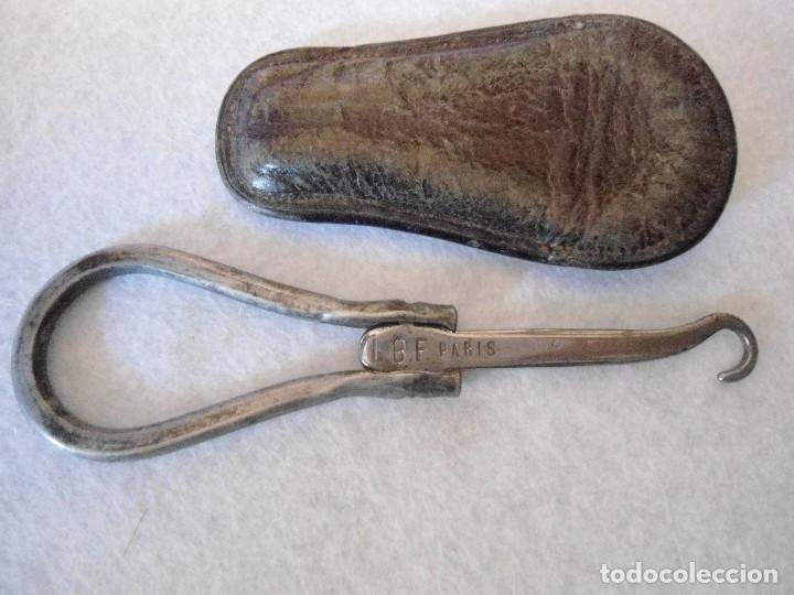 Antig&uuml;edades: ANTIGUO GANCHILLO PARA AJUSTE DE CORDONES - Foto 2