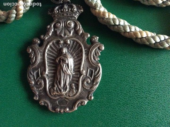 Antig&uuml;edades: Medalla de hermandad de Zaragoza 6cmx4,5cm. - Foto 2
