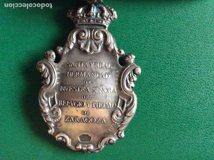 Antig&uuml;edades: Medalla de hermandad de Zaragoza 6cmx4,5cm. - Foto 3