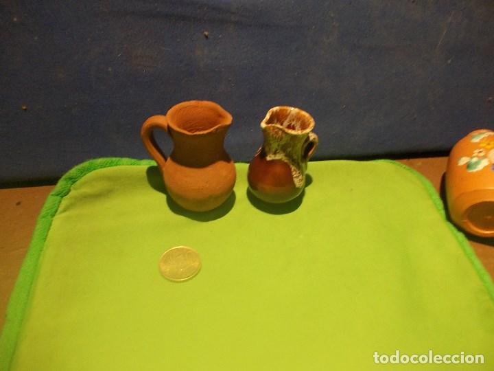 Antig&uuml;edades: jarritas-2 de barro - Foto 1