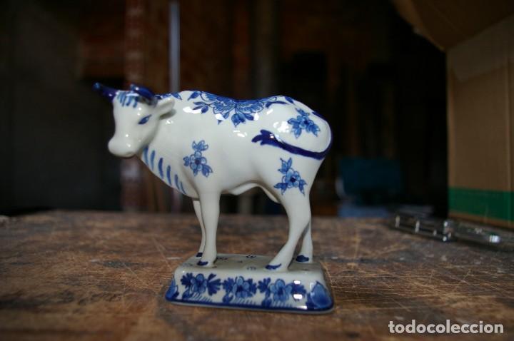 Antig&uuml;edades: vaca de porcelana delfts blue - Foto 1