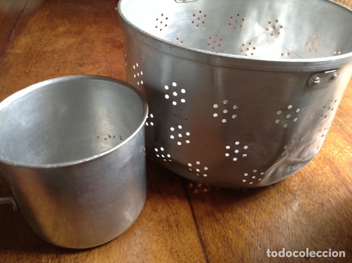 Antig&uuml;edades: Cazuelas y jarras aluminio y regalo - Foto 4
