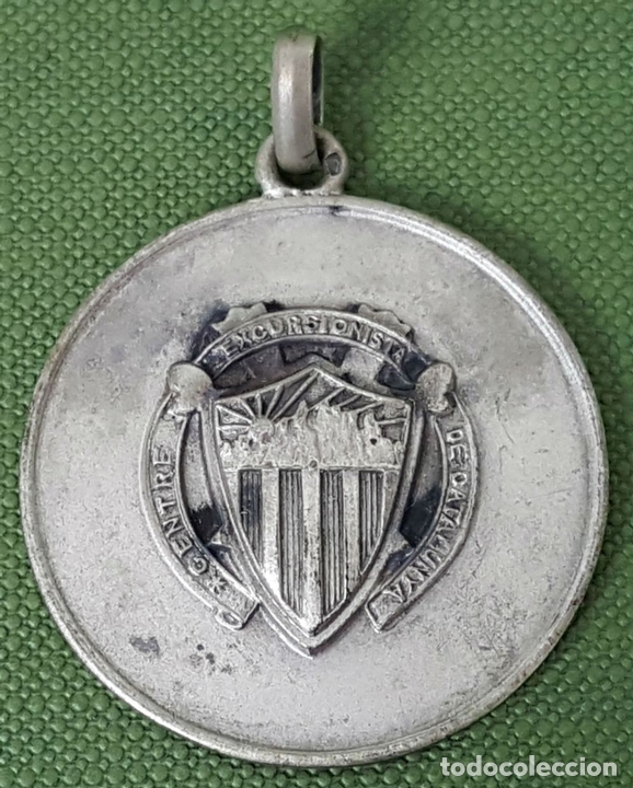 Antig&uuml;edades: MEDALLA DE PLATA. CENTRO EXCURSIONISTA DE CATALU&Ntilde;A. 1949. - Foto 4