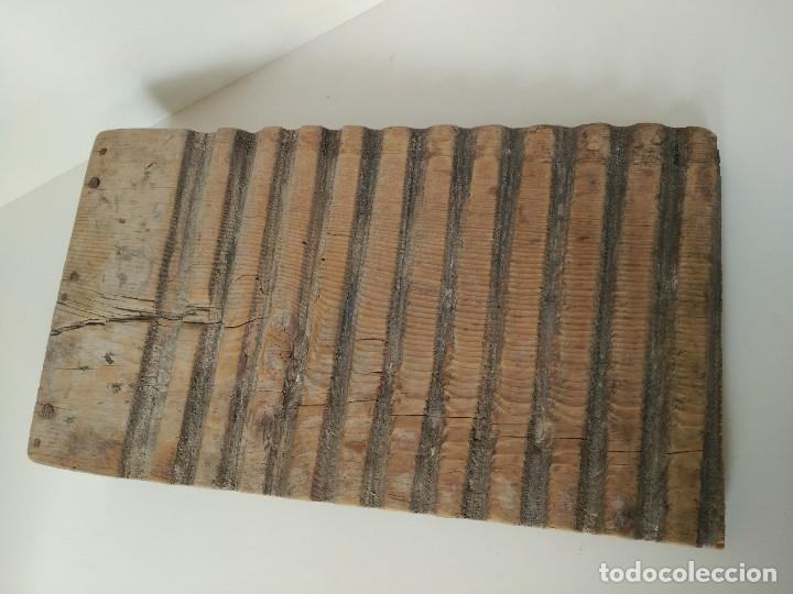 Antig&uuml;edades: Tabla de lavar antigua - Foto 2