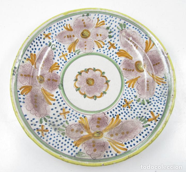 Antig&uuml;edades: Plato de manises. 29 cm di&aacute;metro - Foto 1