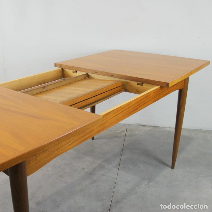 Antig&uuml;edades: Mesa n&oacute;rdica de los a&ntilde;os 50. - Foto 6