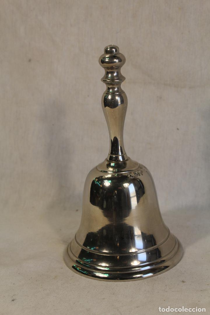 Antig&uuml;edades: campana capitan en metal - Foto 3