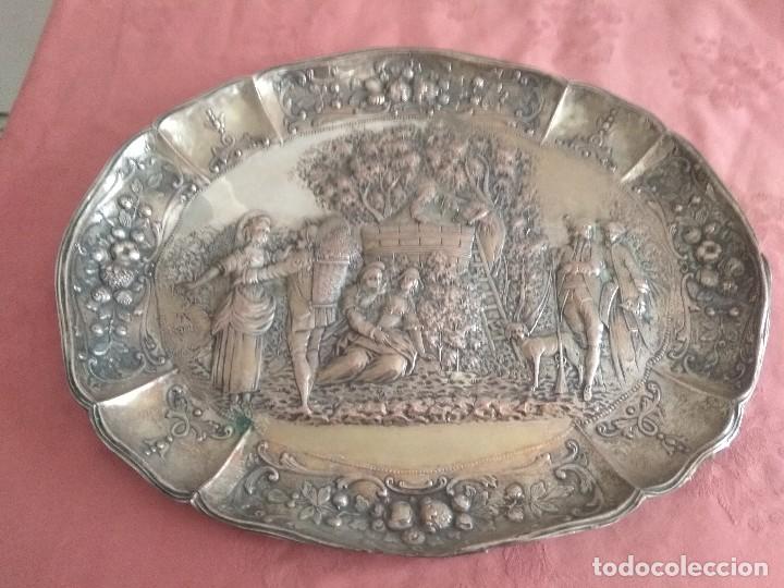 Antig&uuml;edades: Bandeja antigua grabada - Foto 2