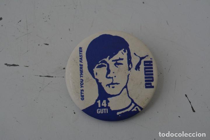 Antiquit&eacute;s: CHAPA CON IMPERDIBLE GUTI (PUMA)