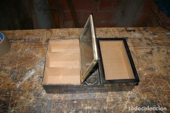 Antig&uuml;edades: Cajita de madera y metal - Foto 3