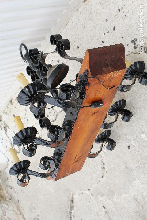 Antig&uuml;edades: lampara de techo rustica en madera y hierro de forja - Foto 3