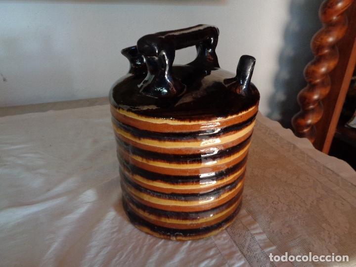 Antig&uuml;edades: antiguo cantaro la bisbal - Foto 2