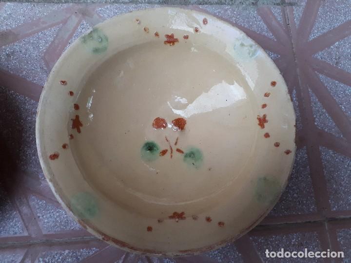 Antig&uuml;edades: dos antiguo platitos de la bisbal - Foto 3