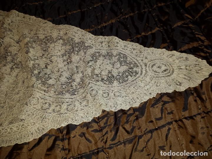 Antig&uuml;edades: MANTILLA ANTIGUA - Foto 2