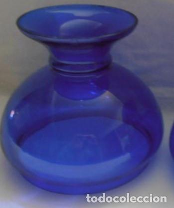 Antig&uuml;edades: UNA TULIPA DE CRISTAL AZUL COBALTO - Foto 1