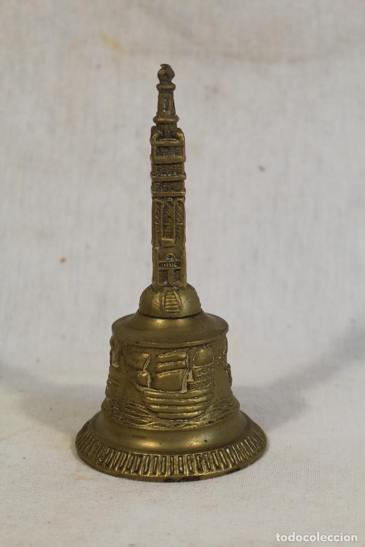 Antig&uuml;edades: campanilla, campana de mano en bronce - Foto 1