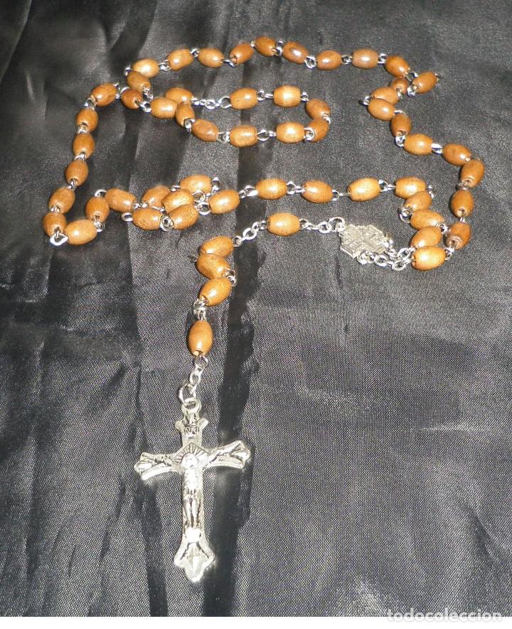 Antig&uuml;edades: rosario de madera traido de jerusalem - Foto 1