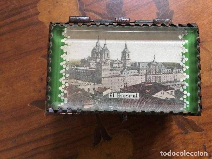 Antig&uuml;edades: peque&ntilde;o joyero del escorial