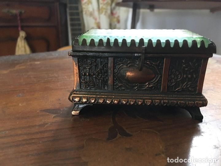 Antig&uuml;edades: peque&ntilde;o joyero del escorial - Foto 2