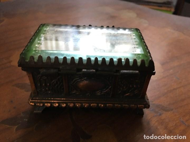 Antig&uuml;edades: peque&ntilde;o joyero del escorial - Foto 6