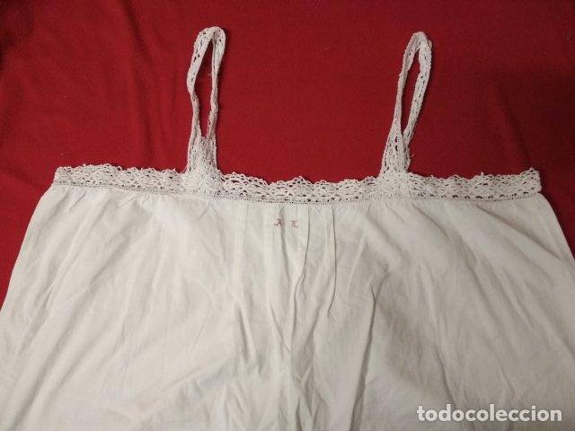 Antig&uuml;edades: ANTIGUO CAMISON DE ALGODON CON TIRANTES - Foto 2