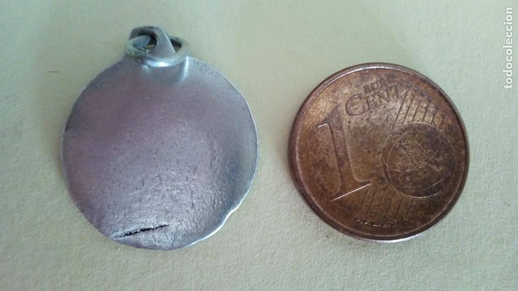 Antig&uuml;edades: MEDALLA &Aacute;NGEL CON NI&Ntilde;A - Foto 2